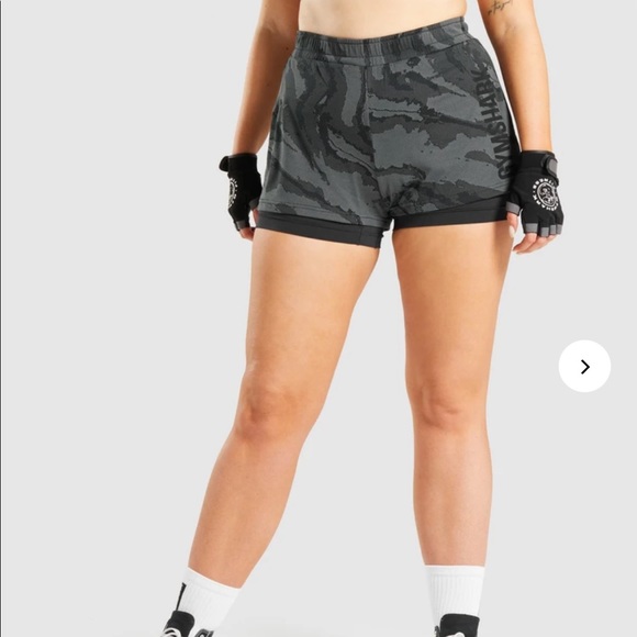 Gymshark Pants - Gymshark power 2 in 1 black marble loose shorts